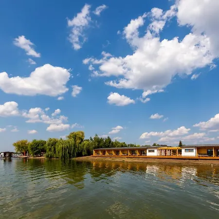 Halfarock Vizi-erdei Apartmanhaz 3* Levelek