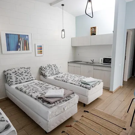 Halfarock Vizi-erdei Apartmanhaz Levelek